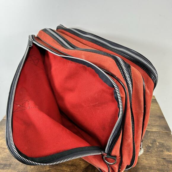 Vintage Soft Carry On Suitcase Bag Red With Black Trim Made In Korea 12 x 19 x 8 - Picture 5 of 14
